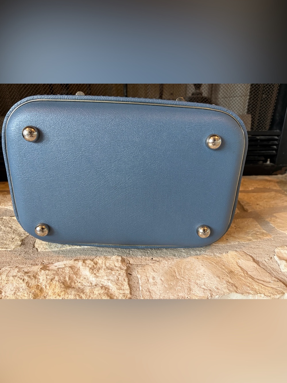 Vintage 1950’s Powder Blue Travel Vanity TrainCase - Picture 4 of 8